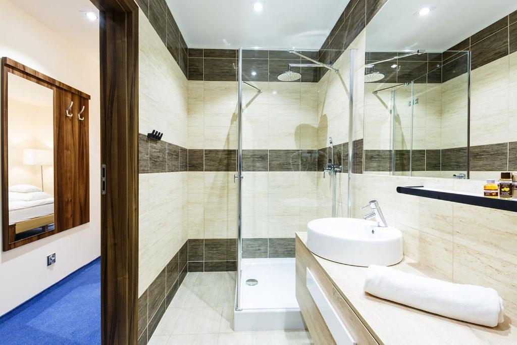 Hotel Sanvit Lake Resort & Spa Okuninka Kültér fotó